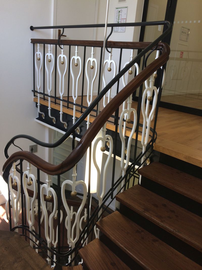 Schloss Loburg - Telgte, Malerarbeiten Treppengeländer